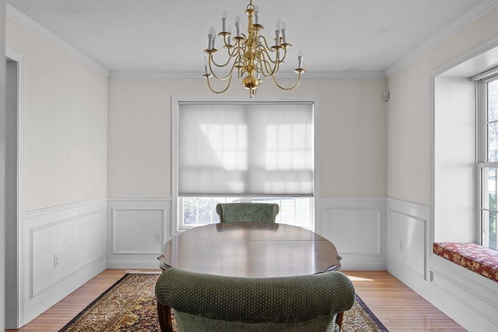 33 Wildwood Dr, Southborough, MA 01772