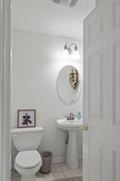 33 Wildwood Dr, Southborough, MA 01772