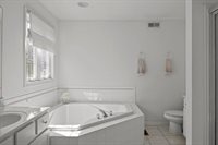 33 Wildwood Dr, Southborough, MA 01772