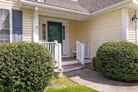 33 Wildwood Dr, Southborough, MA 01772