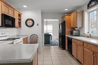 33 Wildwood Dr, Southborough, MA 01772