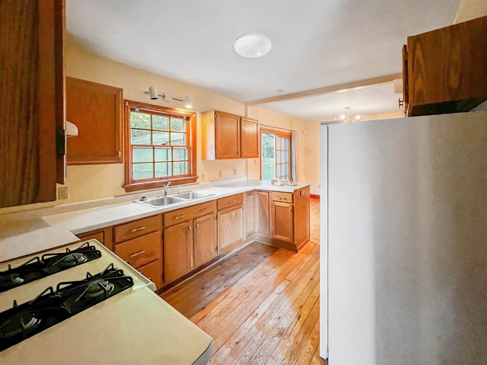 112 North Raymond Street, Marinette, WI 54143