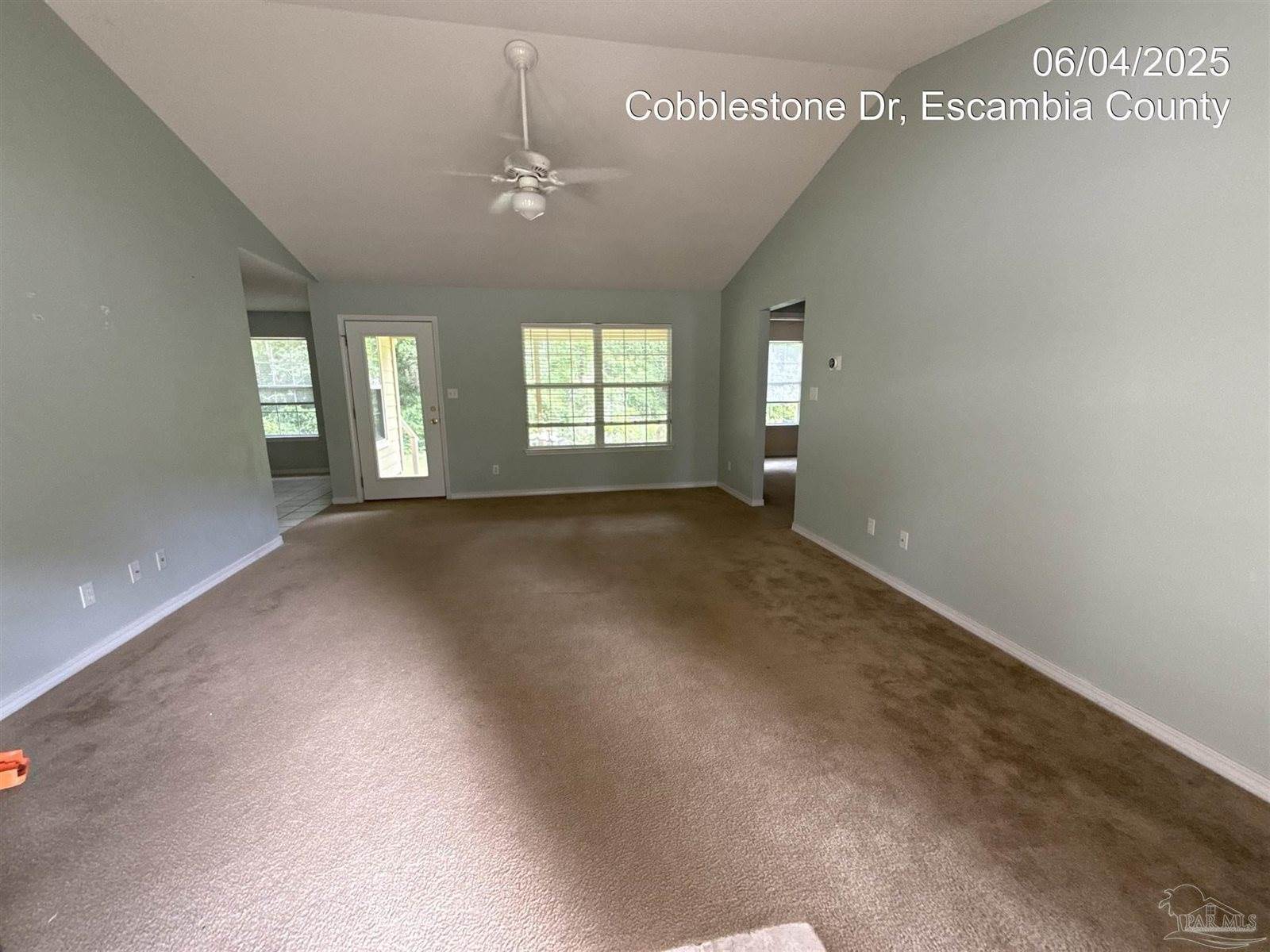 1042 Cobblestone Dr, Pensacola, FL 32514