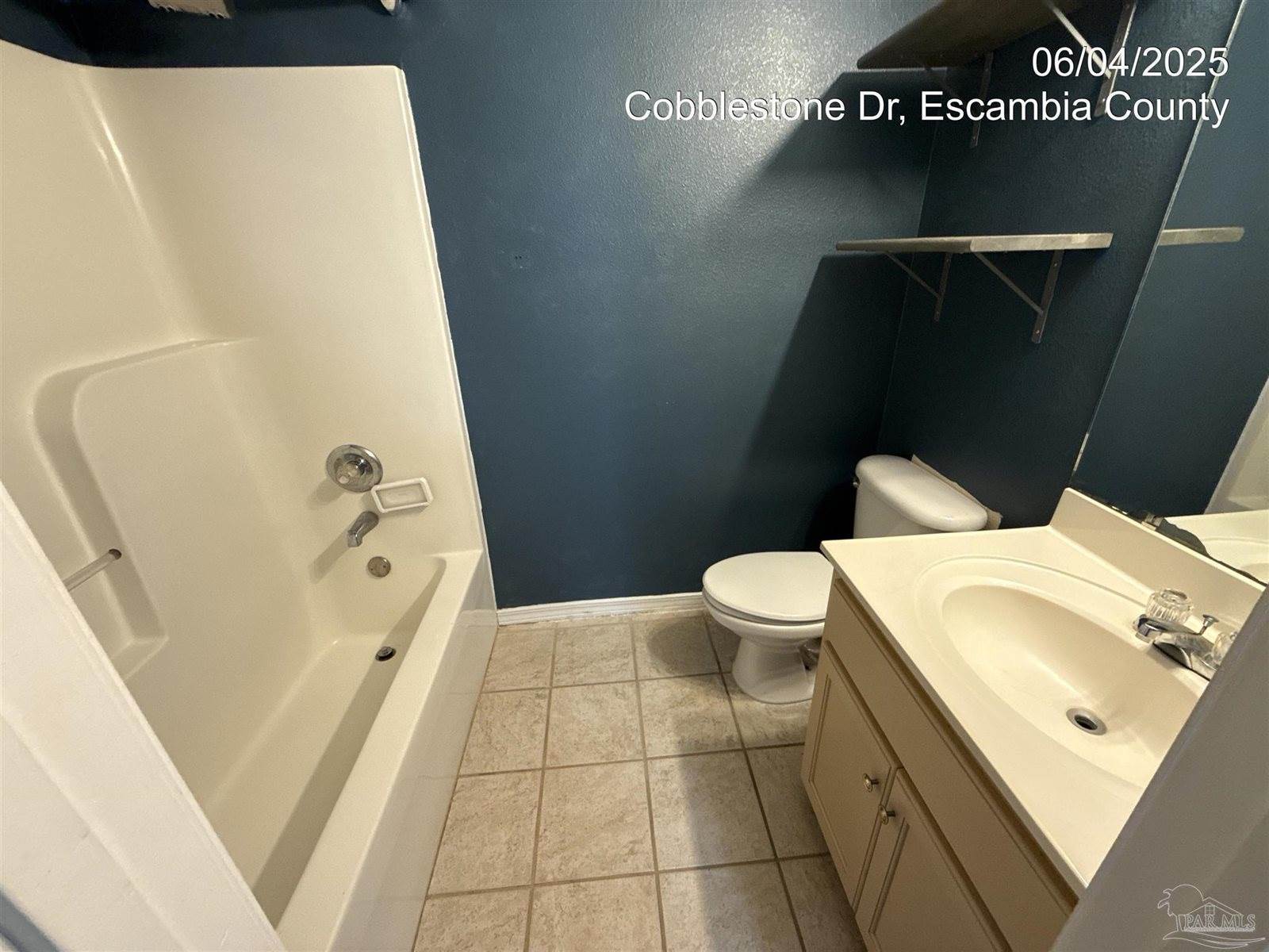 1042 Cobblestone Dr, Pensacola, FL 32514