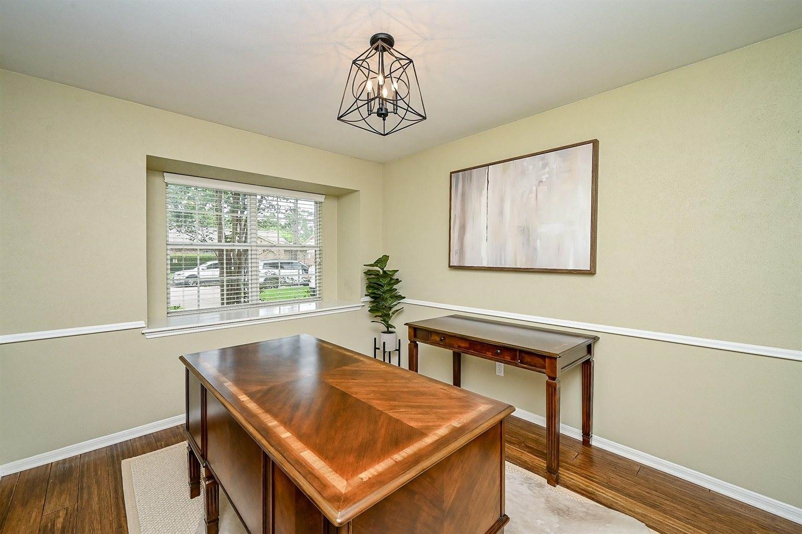 2730 Manila Lane, Houston, TX 77043