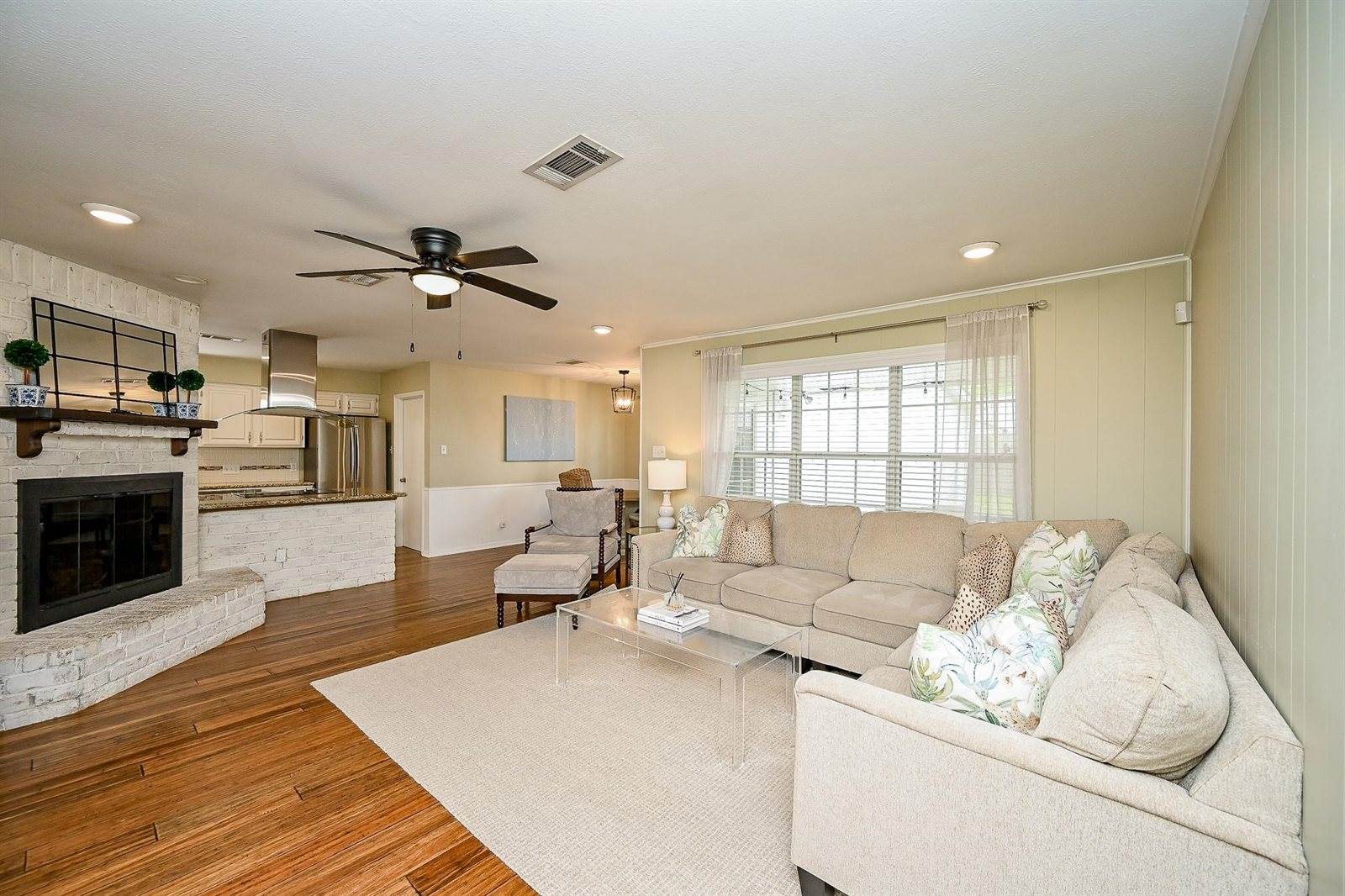 2730 Manila Lane, Houston, TX 77043