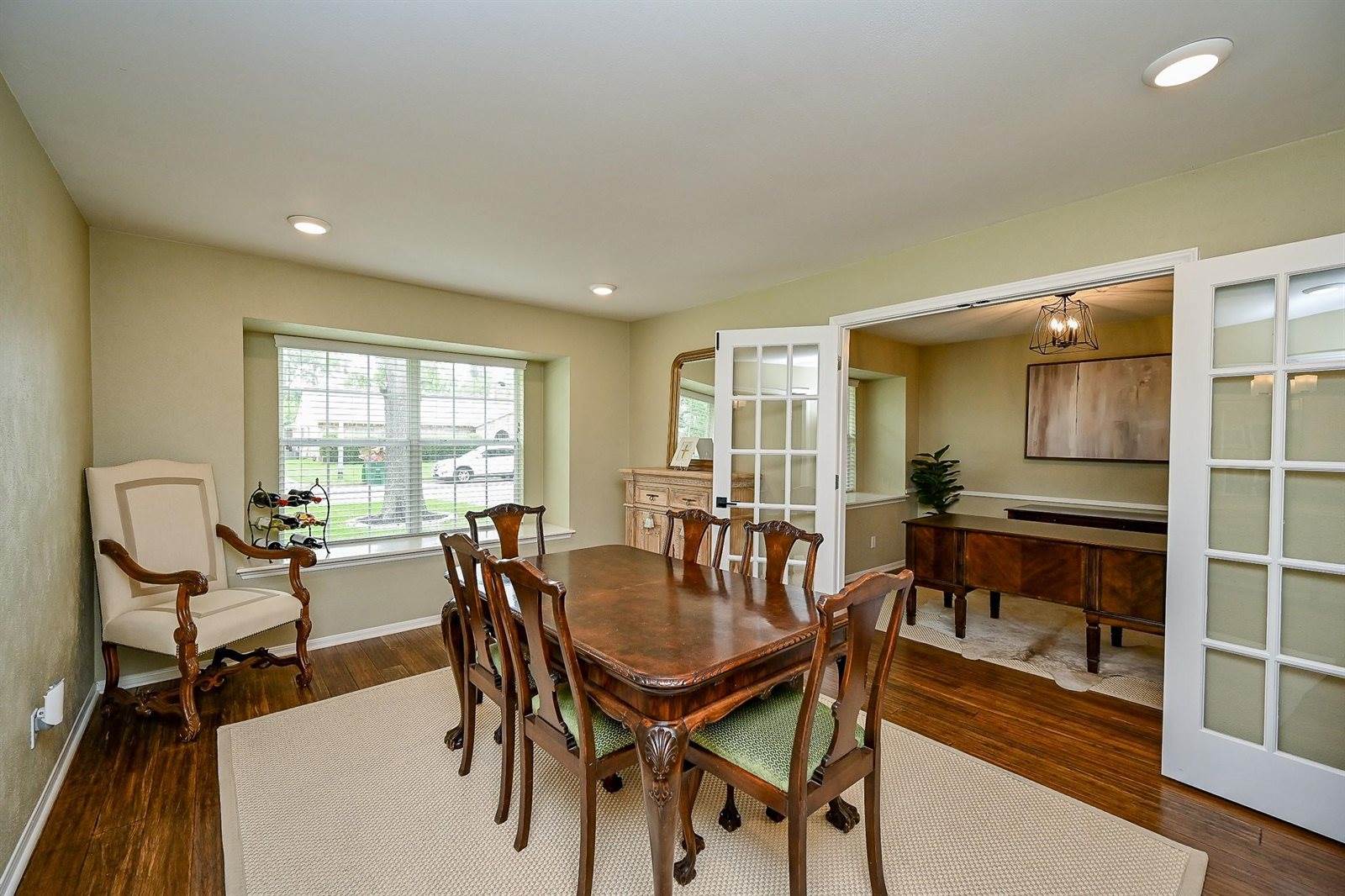 2730 Manila Lane, Houston, TX 77043