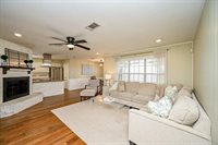 2730 Manila Lane, Houston, TX 77043