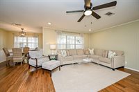 2730 Manila Lane, Houston, TX 77043