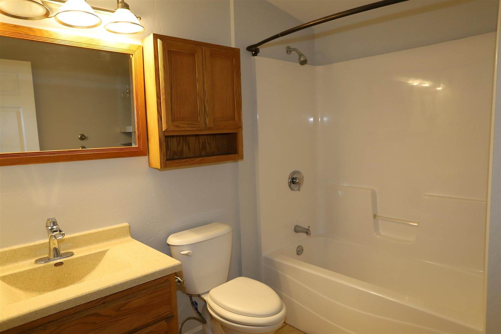 1709 Central Ave W, Minot, ND 58701