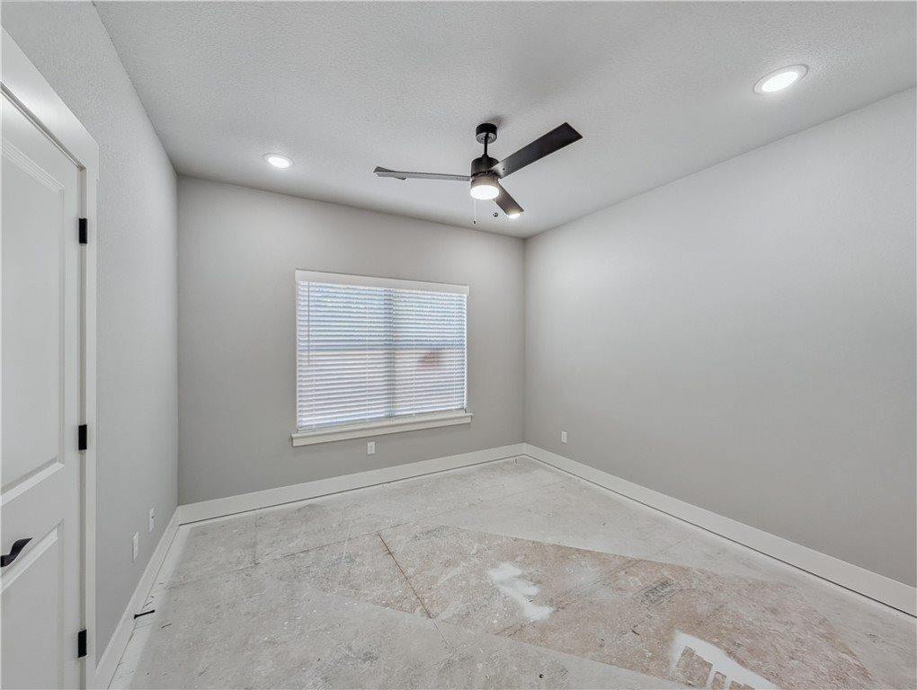 7 Woking Lane, Bella Vista, AR 72714