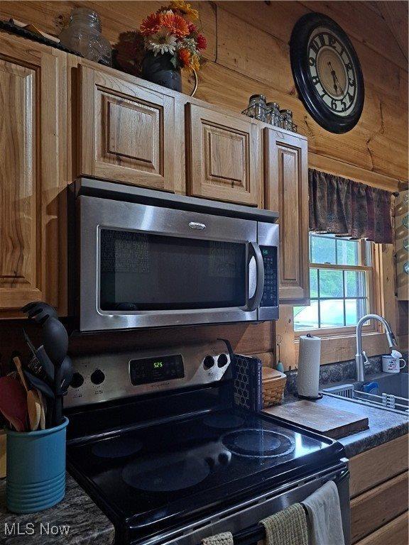 62158 Savage Road, Cambridge, OH 43725