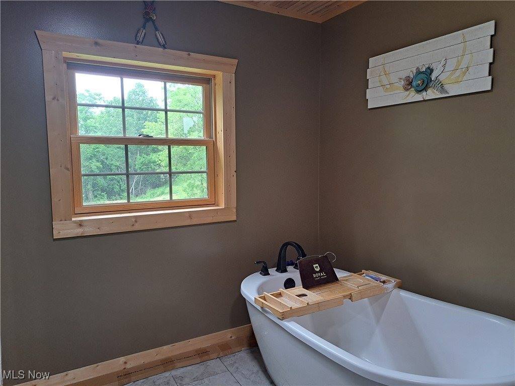 62158 Savage Road, Cambridge, OH 43725