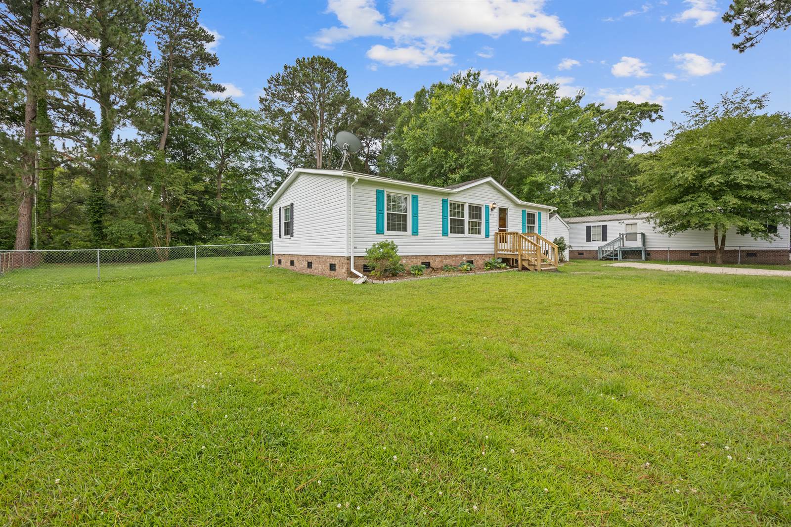 111 Dogwood Drive, Moyock, NC 27958