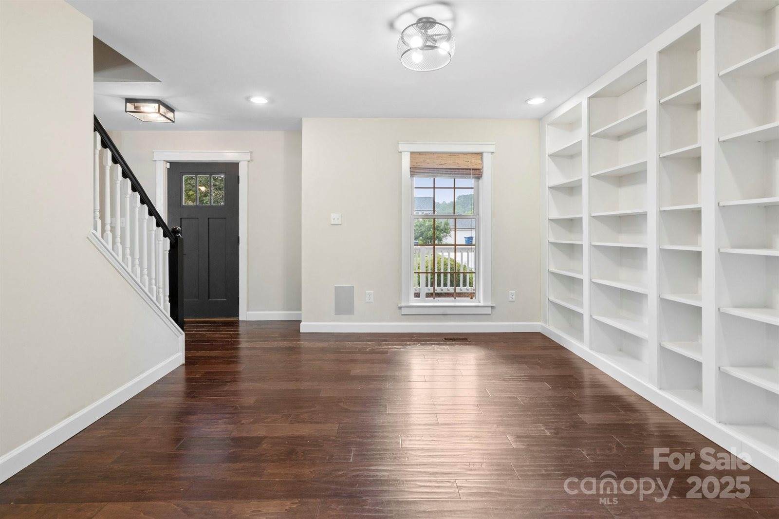 10749 Kingsview Drive, Davidson, NC 28036