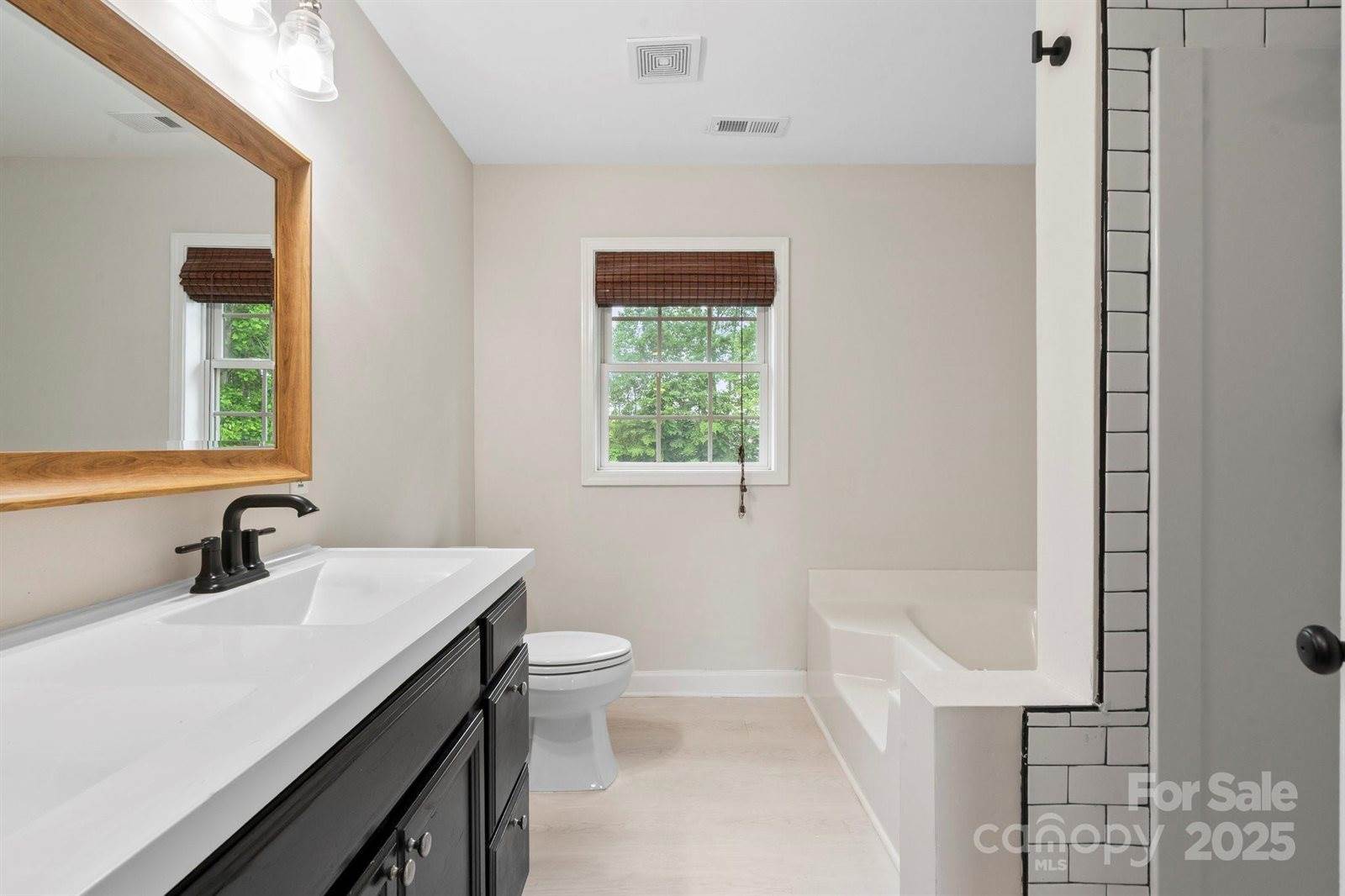 10749 Kingsview Drive, Davidson, NC 28036