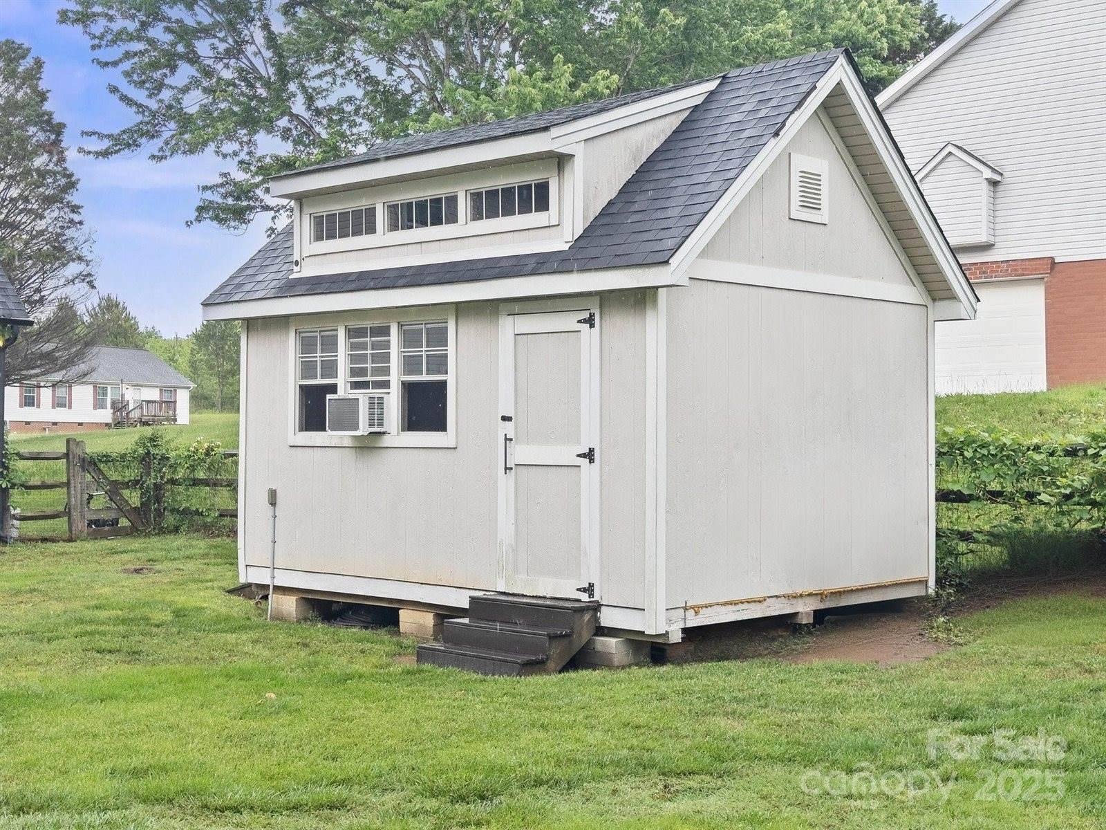 10749 Kingsview Drive, Davidson, NC 28036