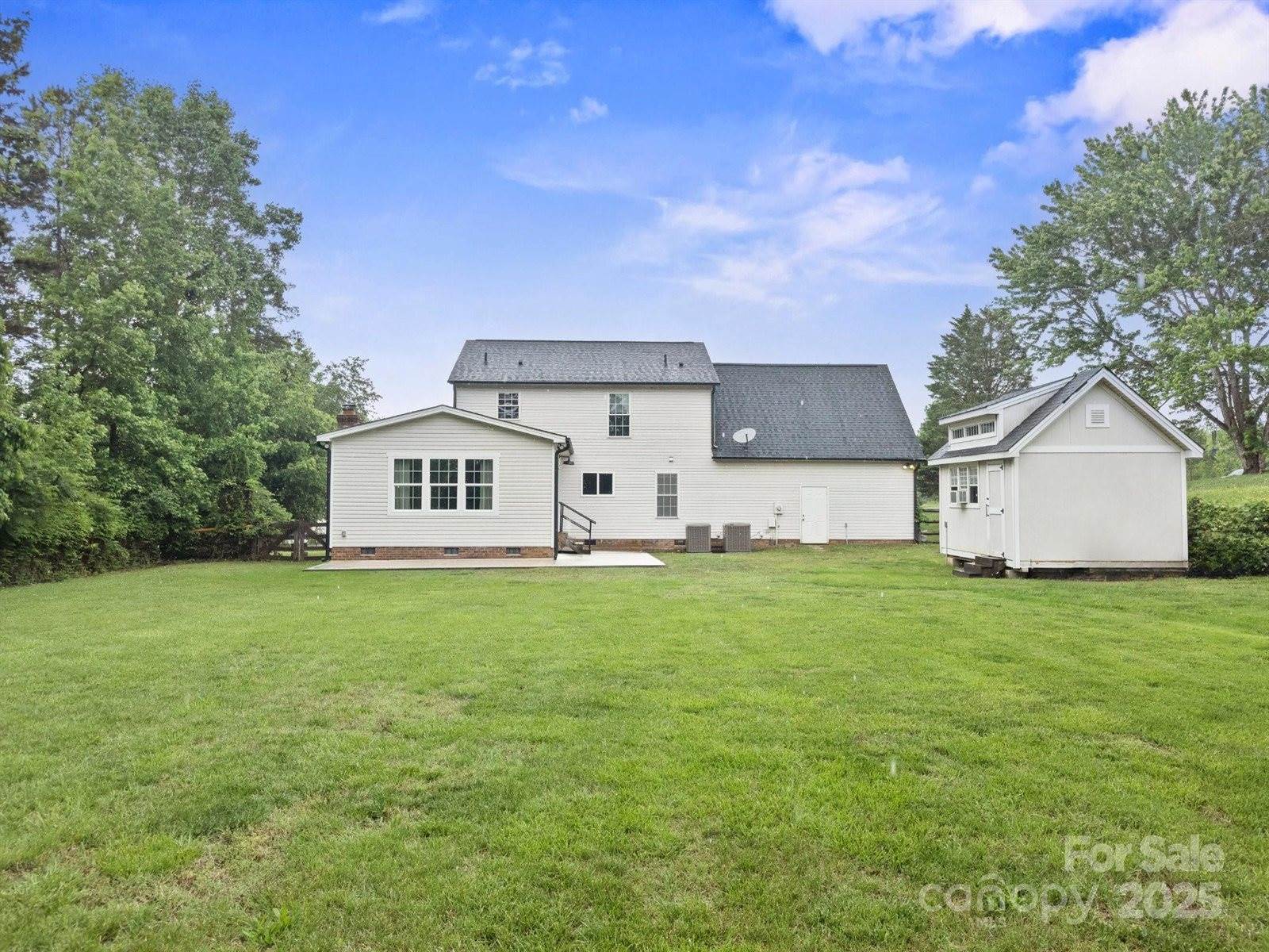 10749 Kingsview Drive, Davidson, NC 28036