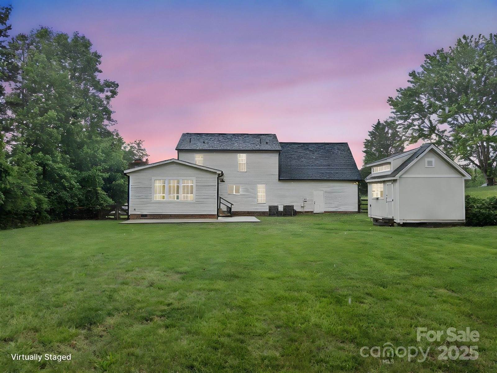 10749 Kingsview Drive, Davidson, NC 28036