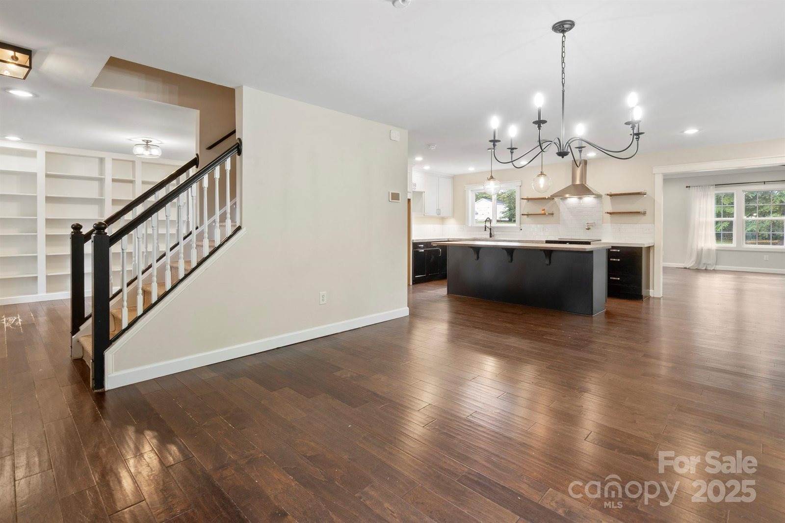 10749 Kingsview Drive, Davidson, NC 28036