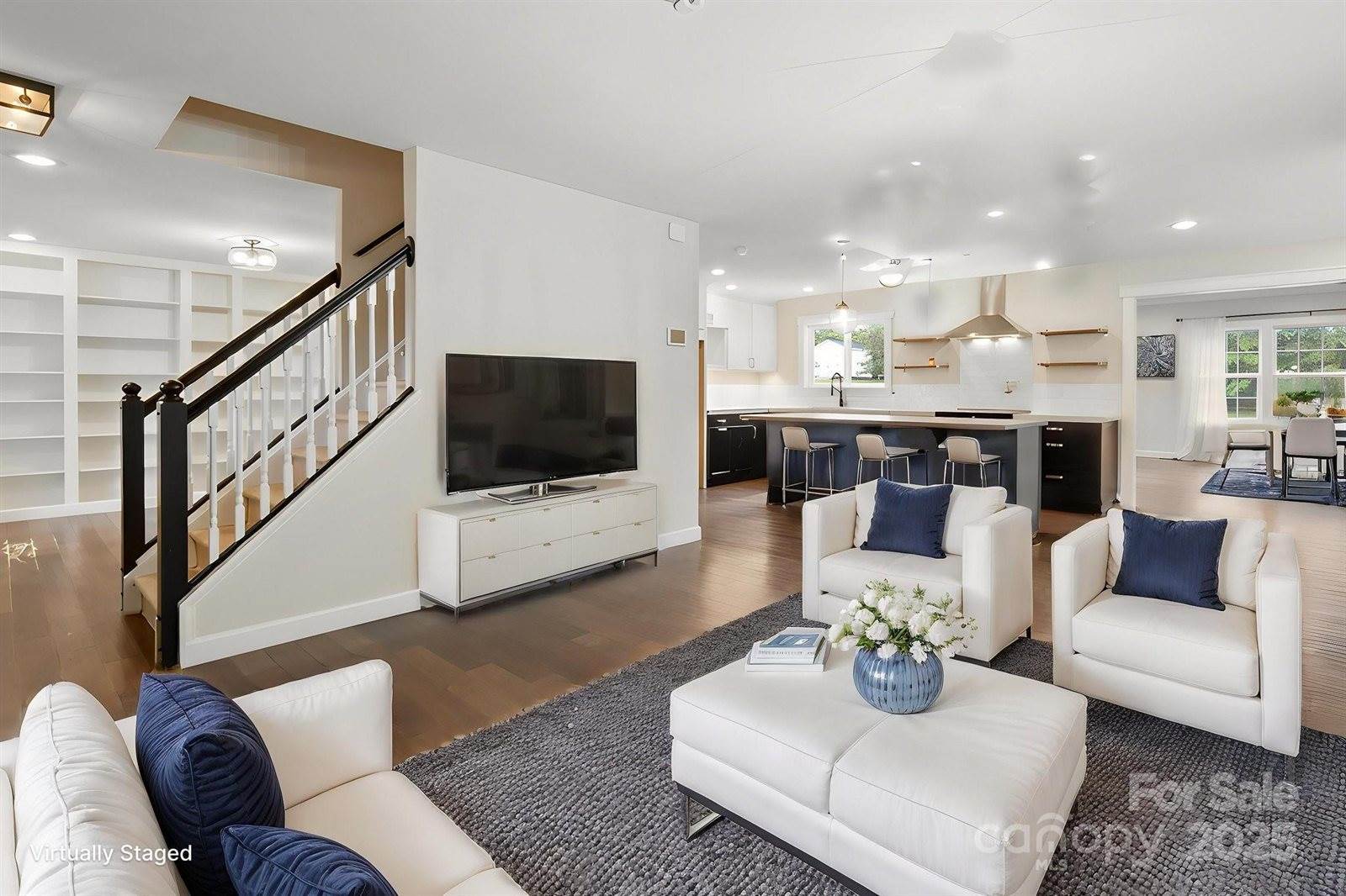 10749 Kingsview Drive, Davidson, NC 28036