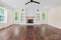 10749 Kingsview Drive, Davidson, NC 28036