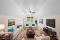 10749 Kingsview Drive, Davidson, NC 28036