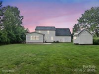 10749 Kingsview Drive, Davidson, NC 28036