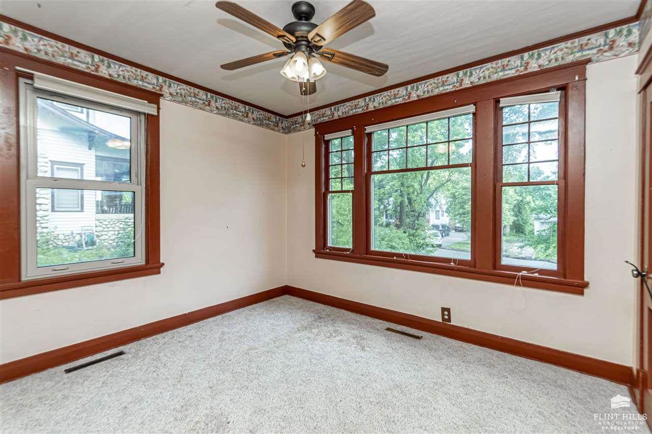 325 West Chestnut Street, Junction City, KS 66441