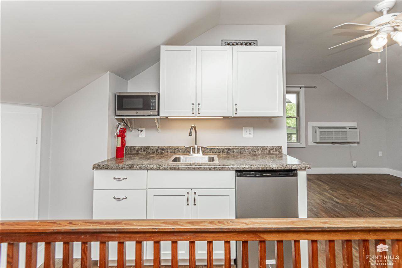 325 West Chestnut Street, Junction City, KS 66441