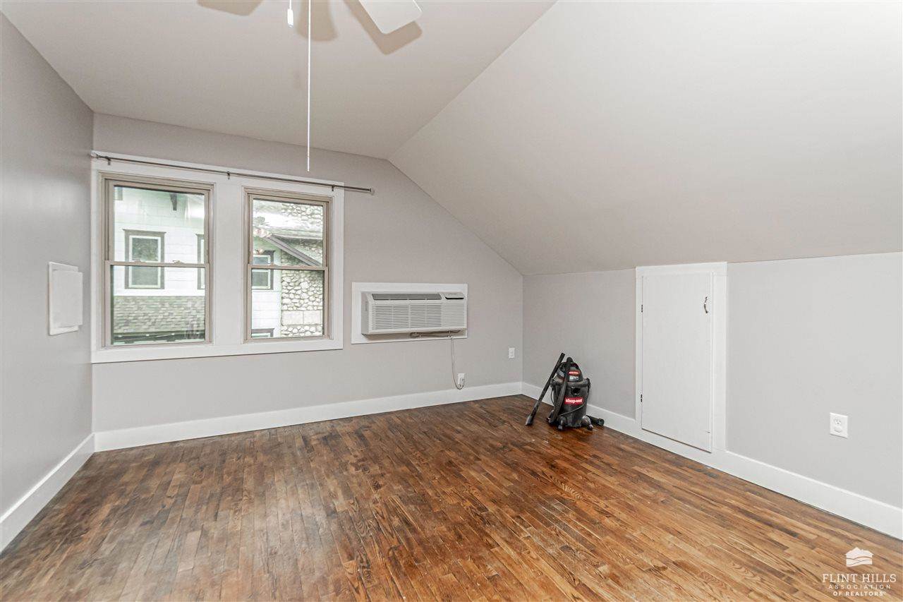 325 West Chestnut Street, Junction City, KS 66441