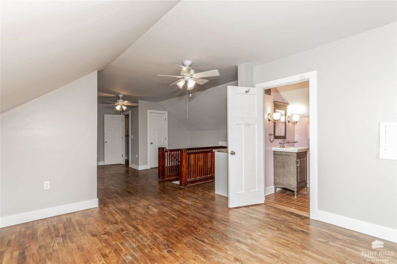 325 West Chestnut Street, Junction City, KS 66441