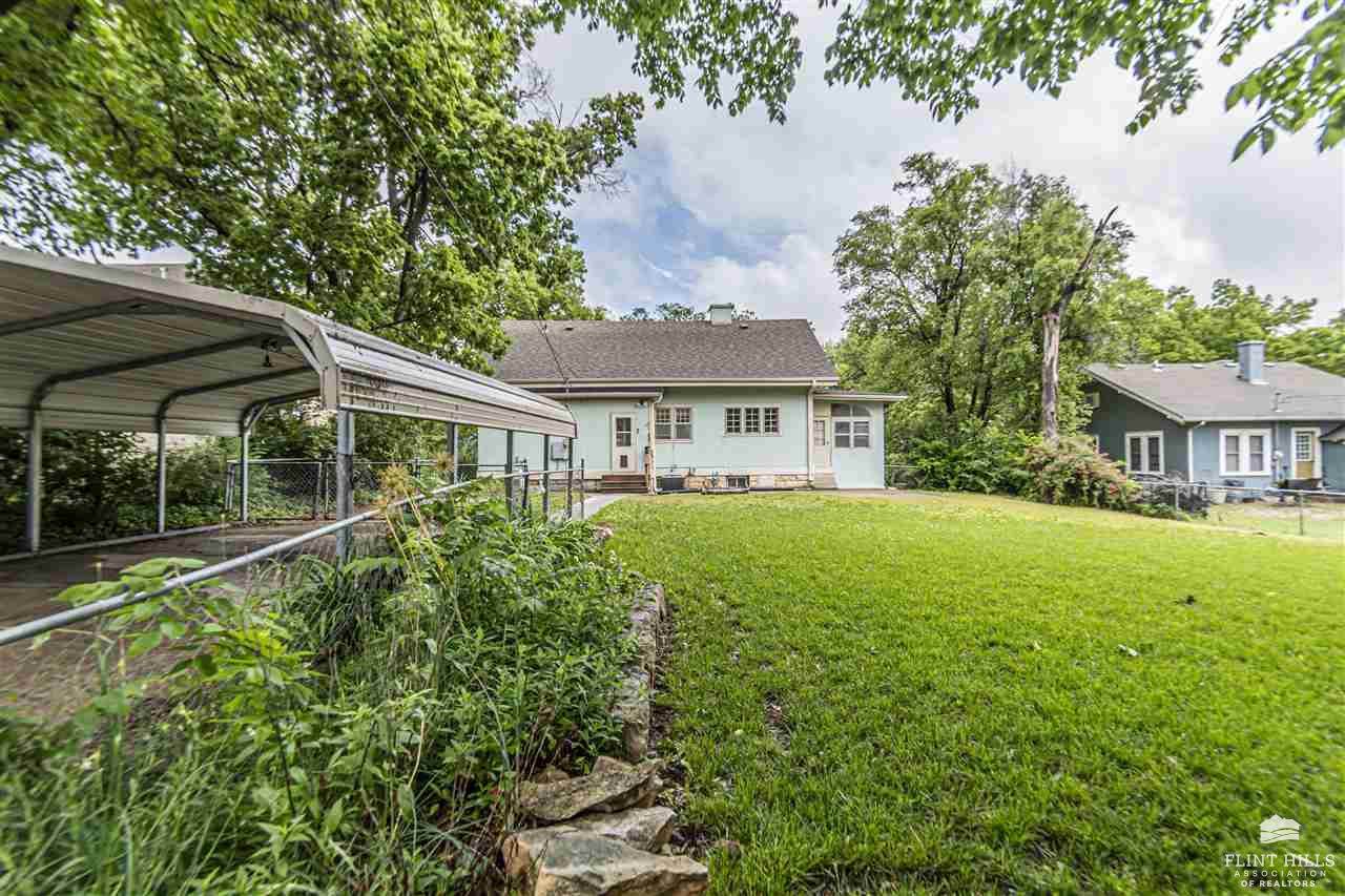 325 West Chestnut Street, Junction City, KS 66441