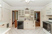 325 West Chestnut Street, Junction City, KS 66441