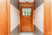 325 West Chestnut Street, Junction City, KS 66441