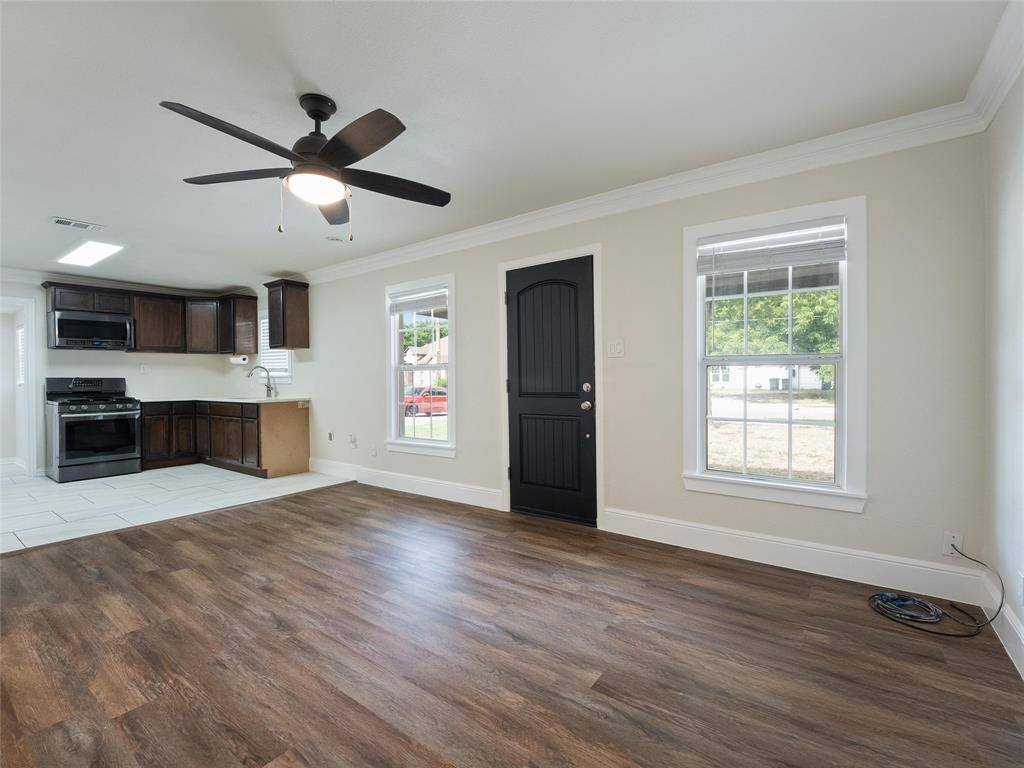 320 Methodist Street, Red Oak, TX 75154