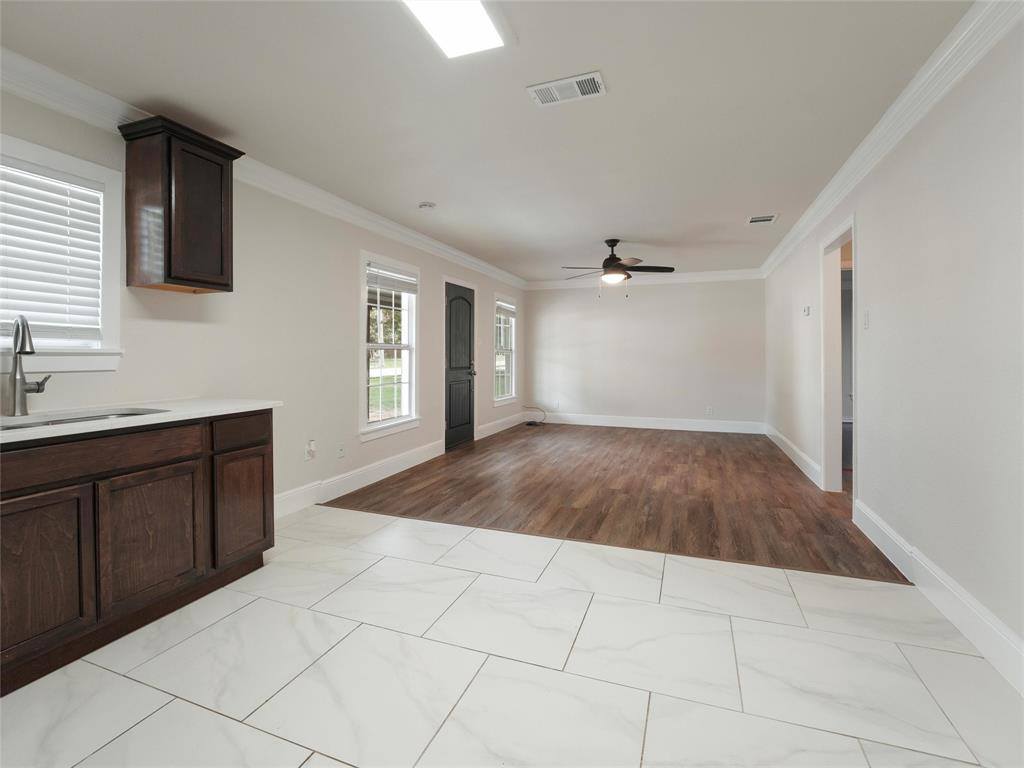 320 Methodist Street, Red Oak, TX 75154