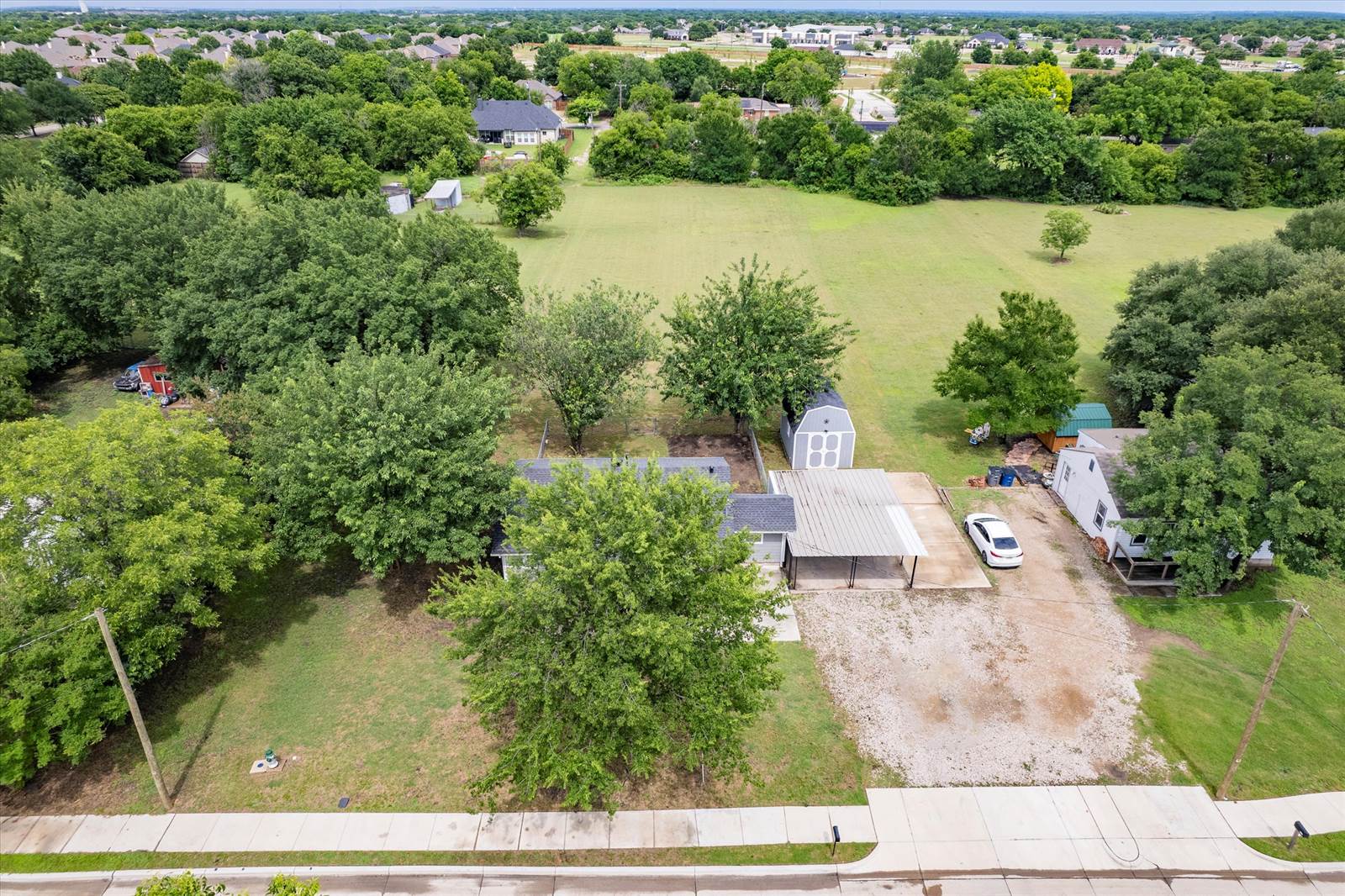 320 Methodist Street, Red Oak, TX 75154