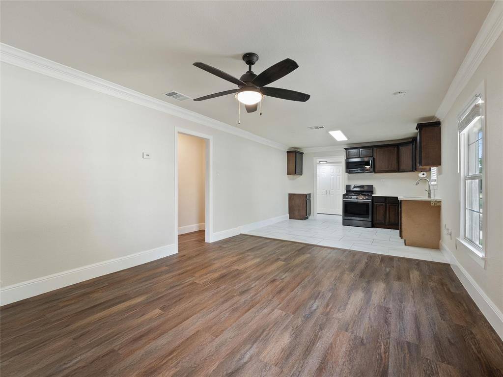 320 Methodist Street, Red Oak, TX 75154