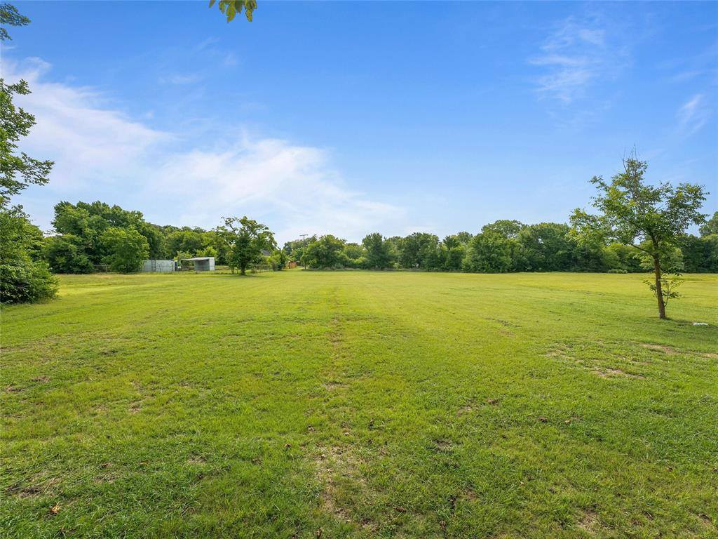 320 Methodist Street, Red Oak, TX 75154