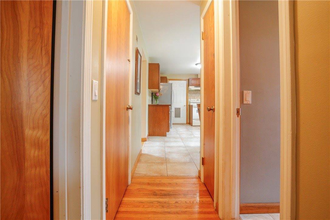 208 Cape Cod Way, Henrietta, NY 14623