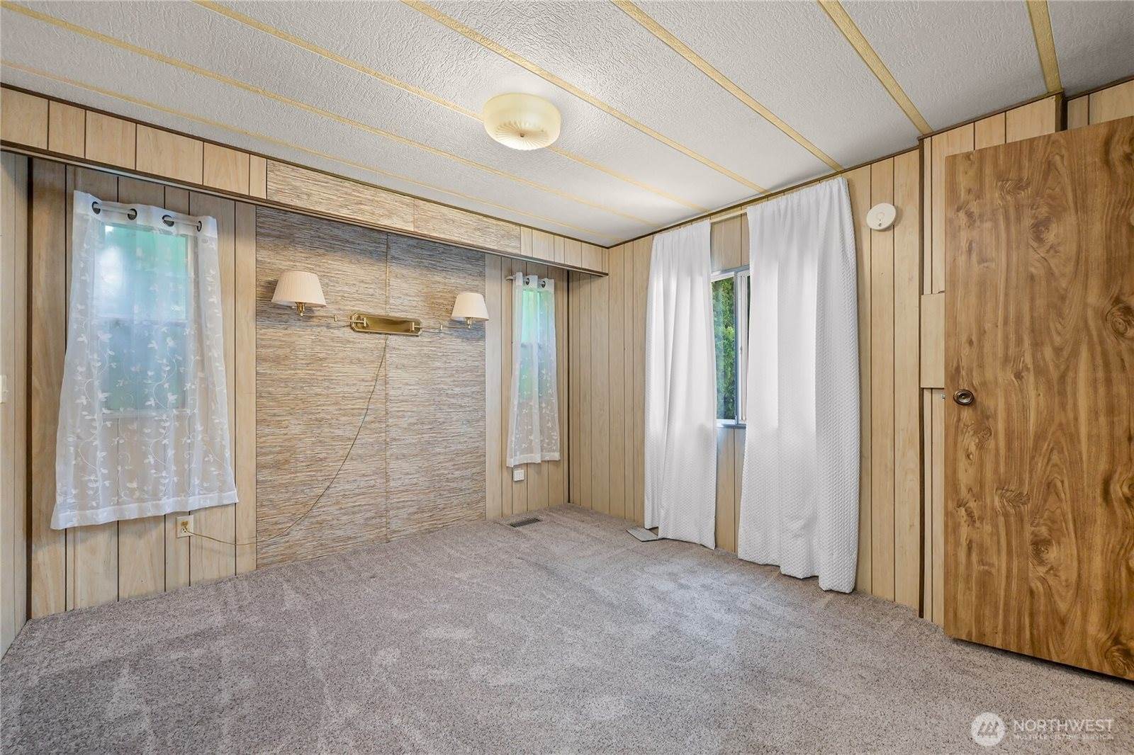 425 Chuckanut Drive North, Bellingham, WA 98229