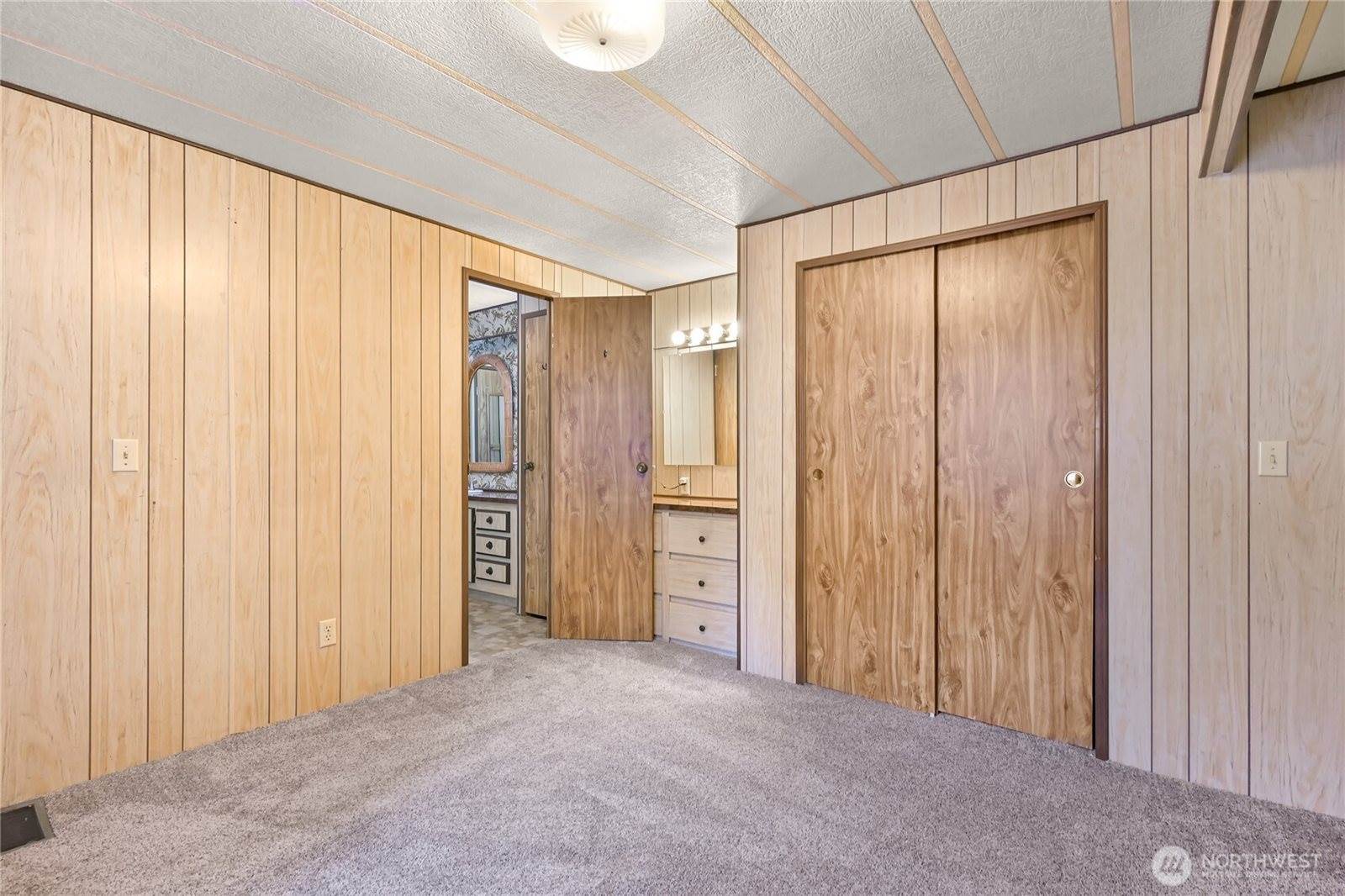 425 Chuckanut Drive North, Bellingham, WA 98229