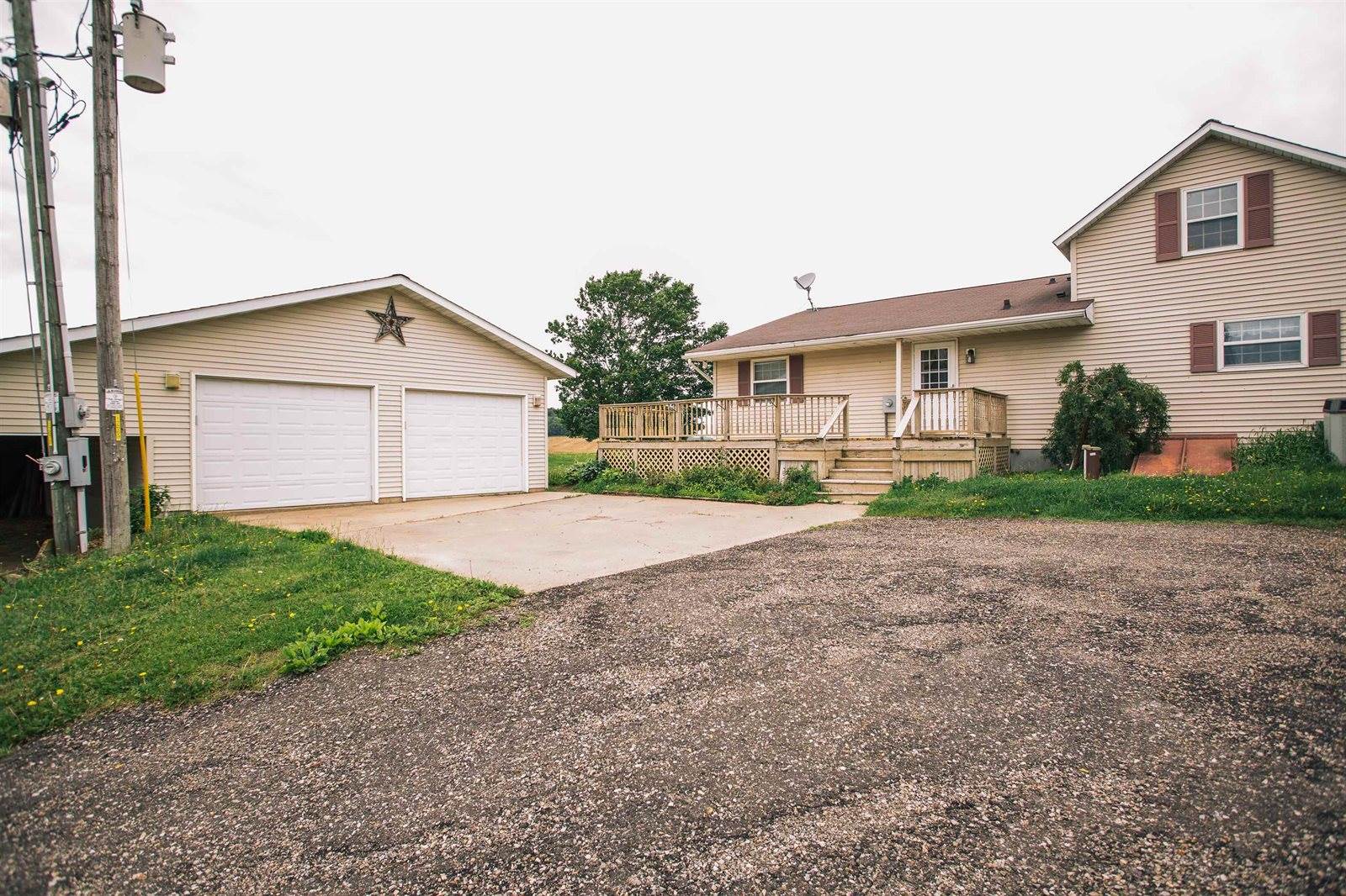 N9891 N Pole Grove Road, Alma Center, WI 54611