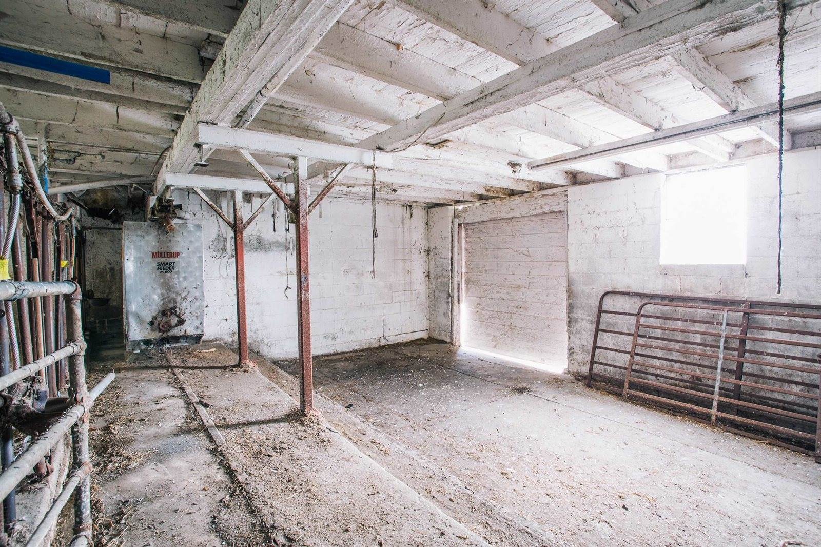 N9891 N Pole Grove Road, Alma Center, WI 54611