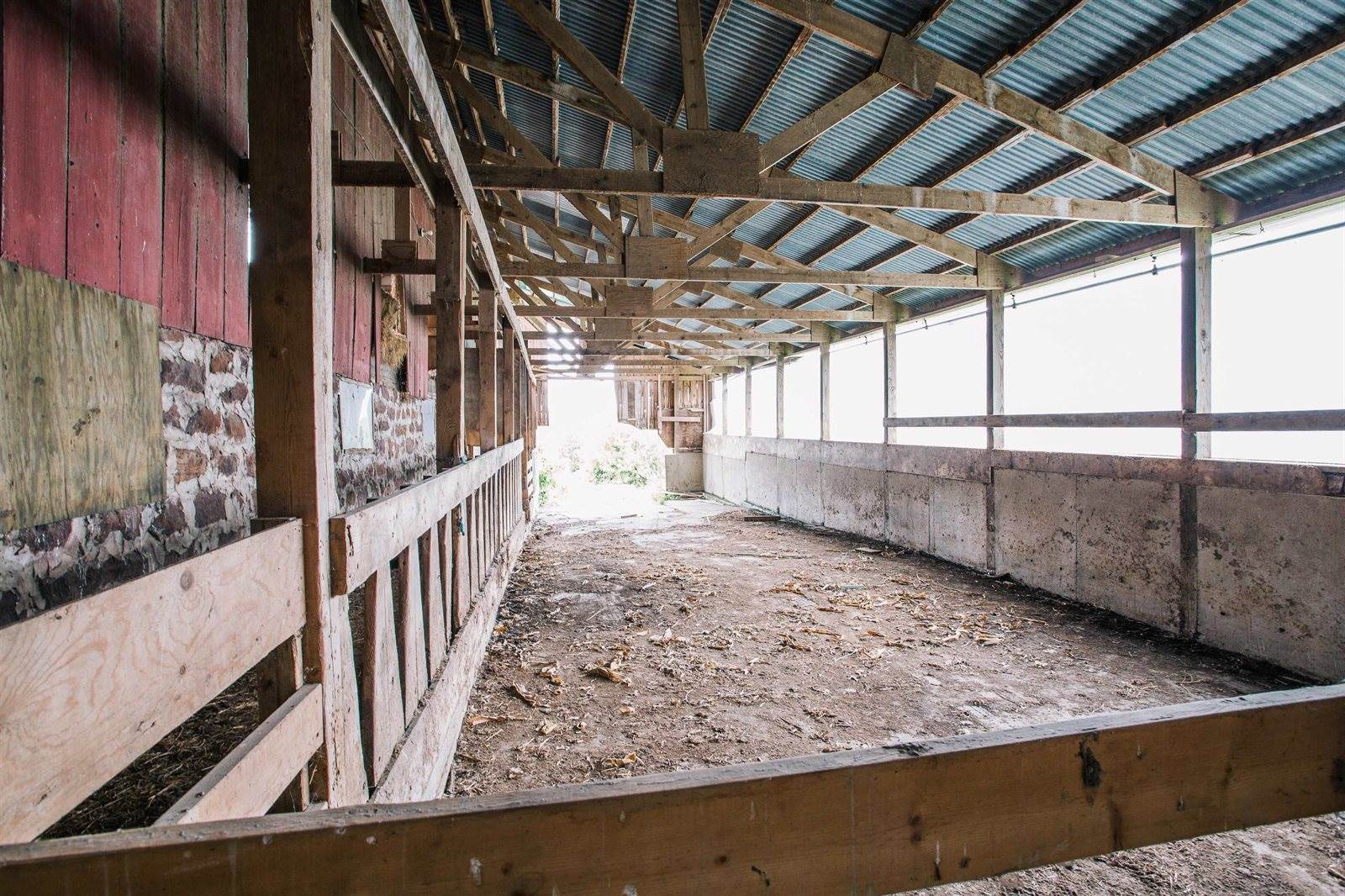 N9891 N Pole Grove Road, Alma Center, WI 54611