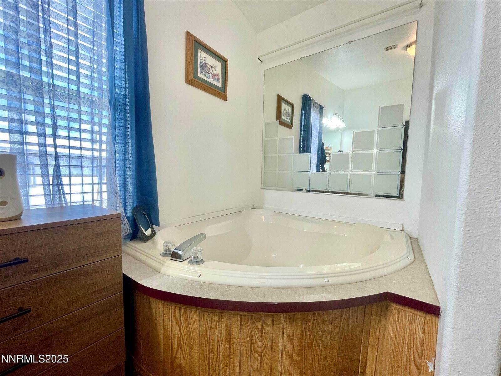 8770 W Ring Road, Crescent Valley, NV 89821