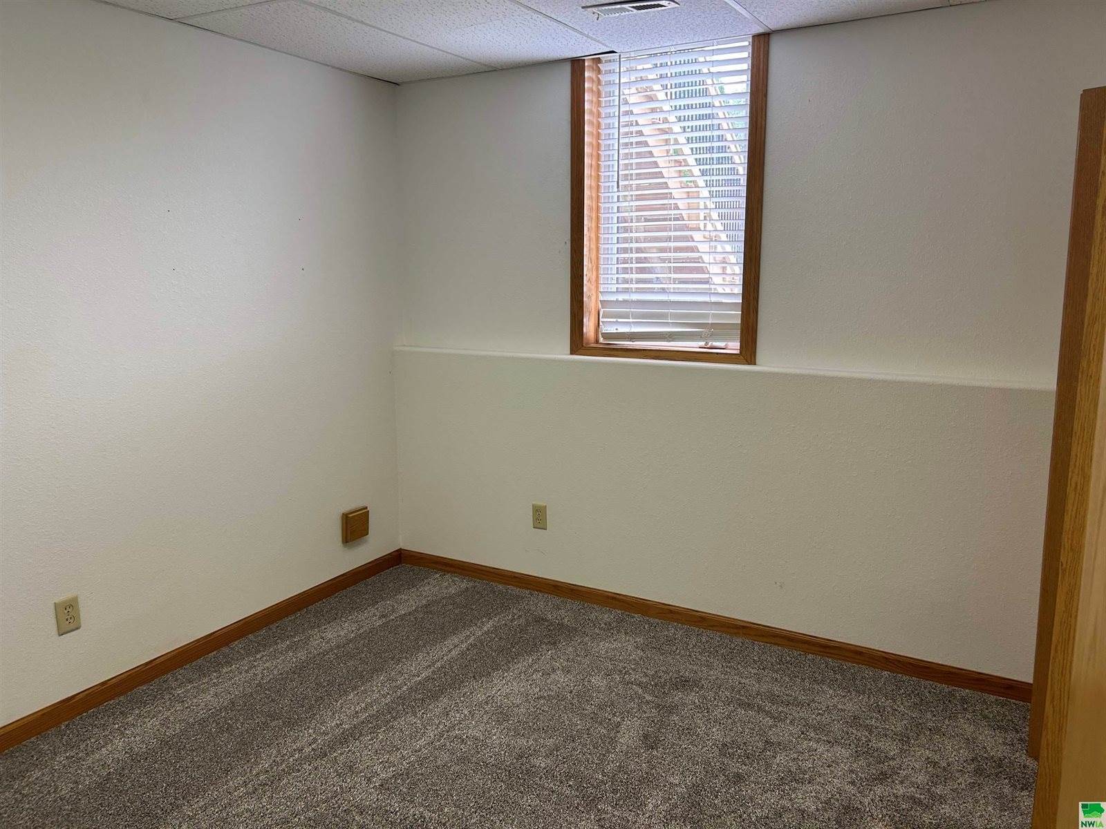 627 Lakeview Dr., McCook Lake, SD 57049