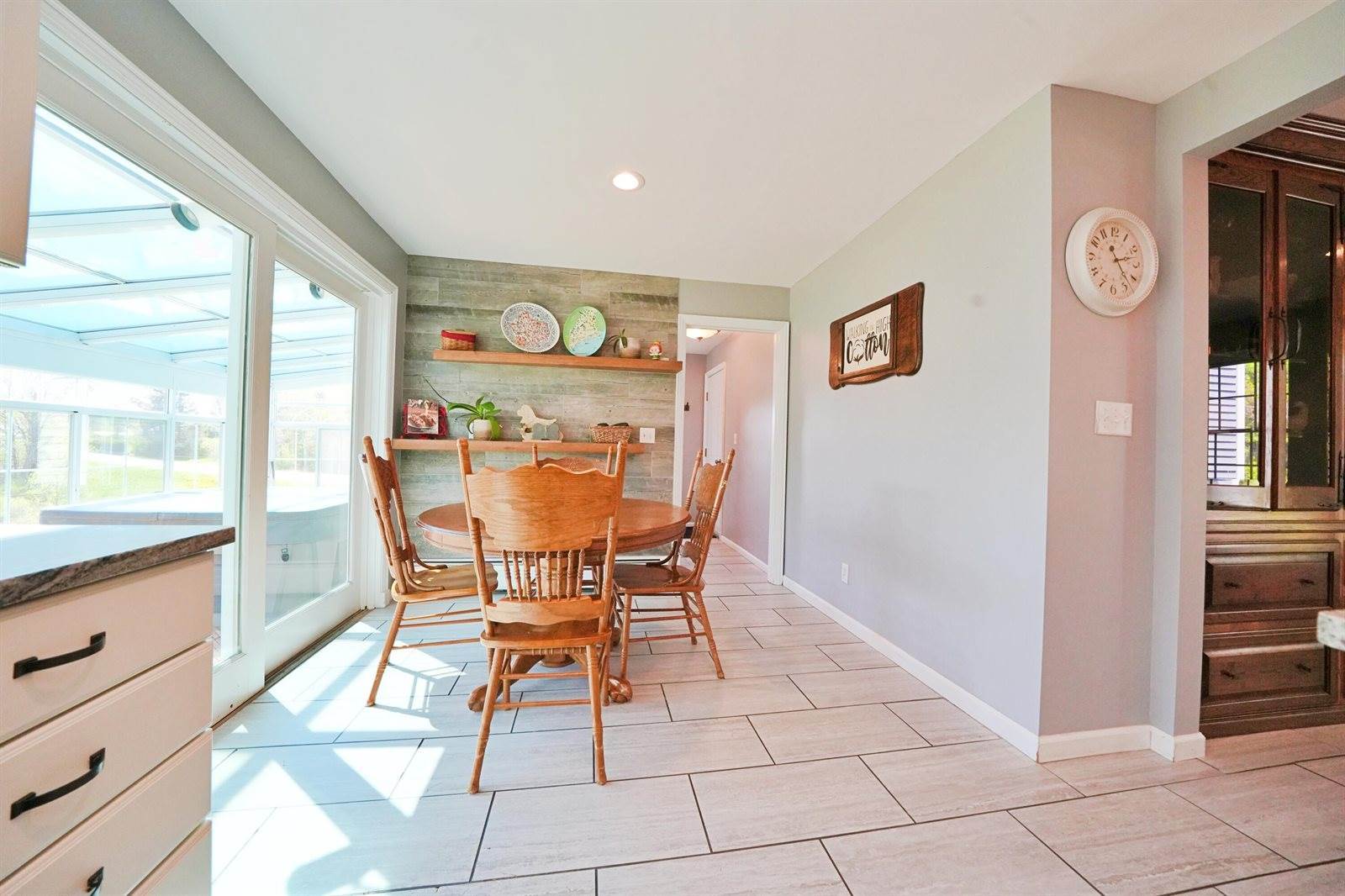 428 Main Street, Orono, ME 04473