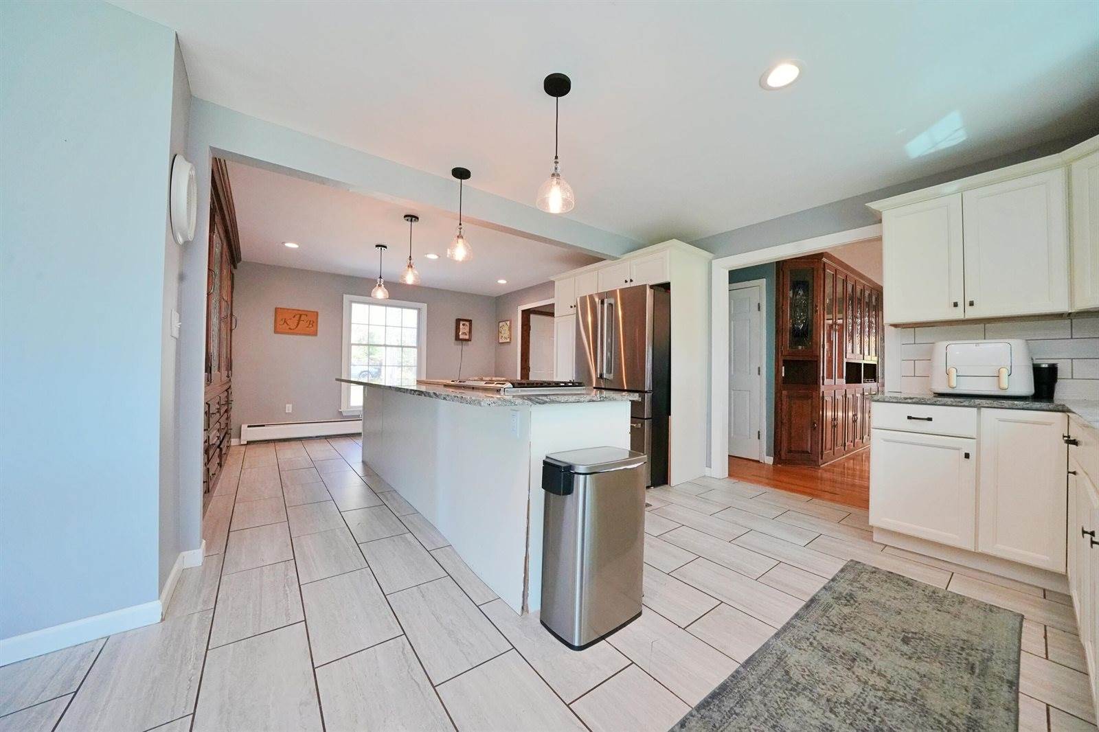 428 Main Street, Orono, ME 04473